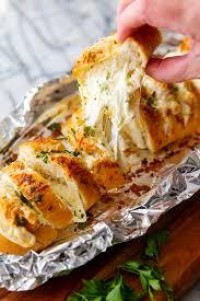 Cheese Loaded Garlic Bread (4pc)