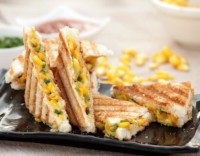 Corn and Garlic Sandwich
