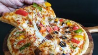 Farm House Veg Cheese Pizza (Large)