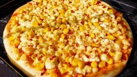 Paneer Sweet Corn Pizza