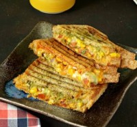 Spicy Garlic Corn Toasties